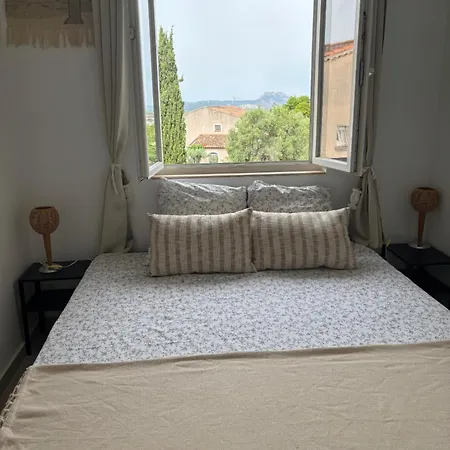 Apartamento Centre Historique, Climatisé, Parking Gratuit Fréjus